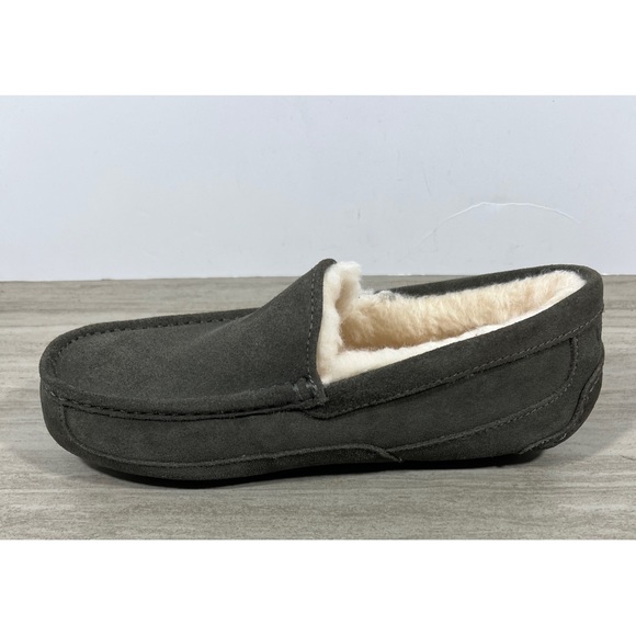 UGG Men’s Ascot Suede Slippers Size 8 Gray - Picture 4 of 9